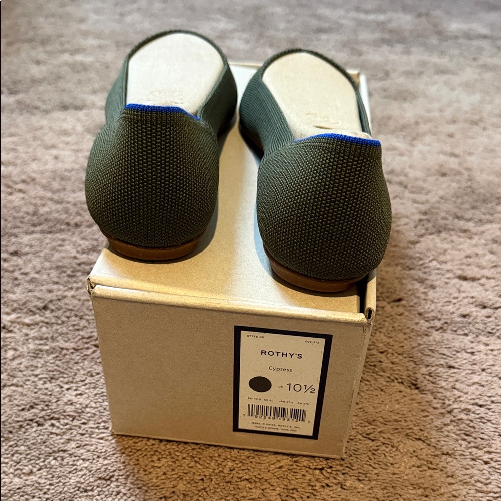 NEW Rothy's olive Green CYPRESS Flats IN BOX - Picture 4 of 7